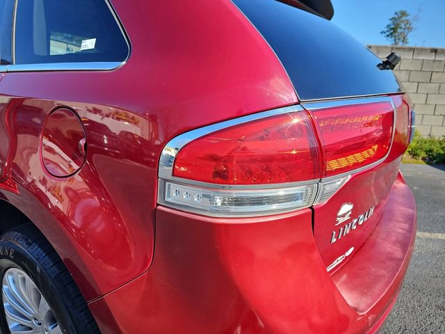 Used 2013 Lincoln MKX Base image 32