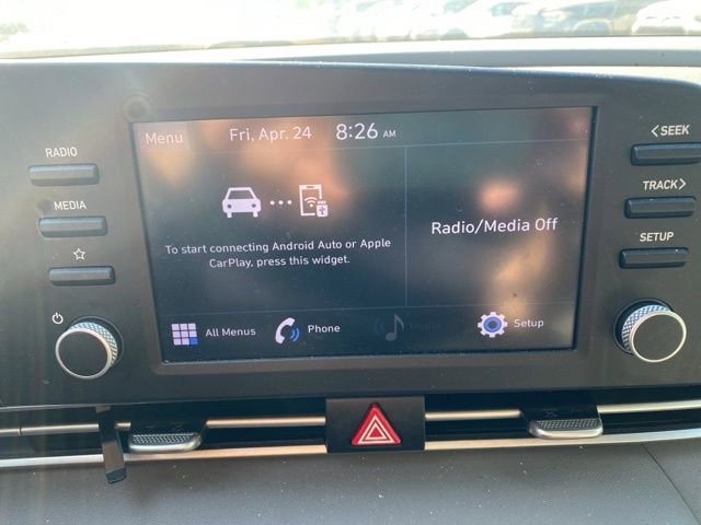 Used 2022 Hyundai Elantra SE w/ Cargo Package FWD image 17
