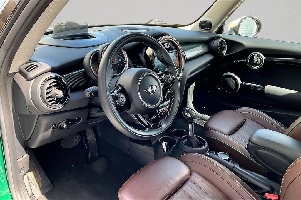 Used 2019 MINI Cooper S image 16