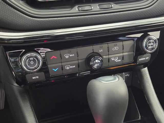 New 2026 Jeep Compass Latitude AWD/4WD image 19