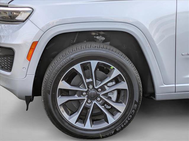 New 2025 Jeep Grand Cherokee L Overland w/ Advanced Protech Group III image 10