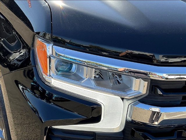 Used 2022 Chevrolet Silverado 1500 LT AWD/4WD image 34