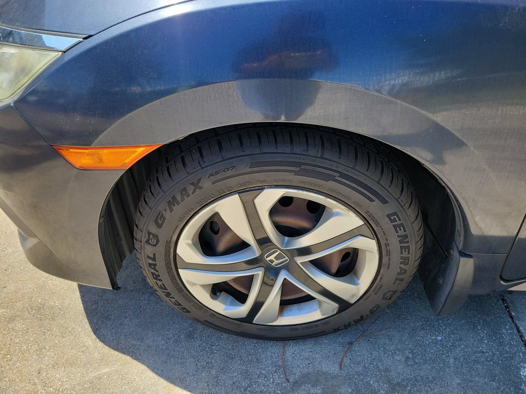 Certified 2018 Honda Civic LX image 6