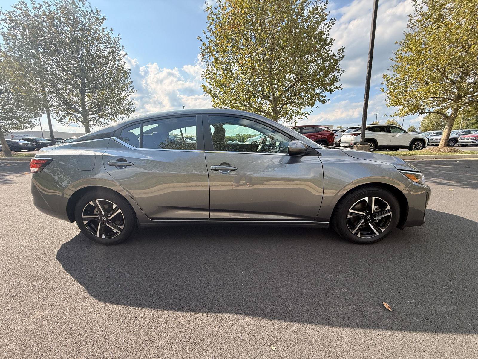 Used 2024 Nissan Sentra SV FWD image 4