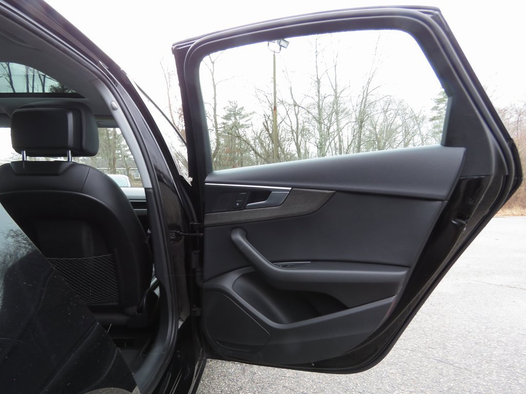 Used 2019 Audi A4 2.0T Premium image 15