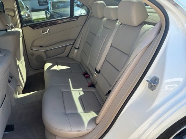 Used 2016 Mercedes-Benz E 350 4MATIC Sedan image 24
