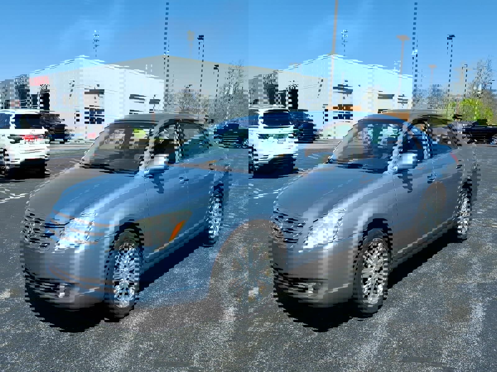 Used 2007 Toyota Avalon XL FWD image 1