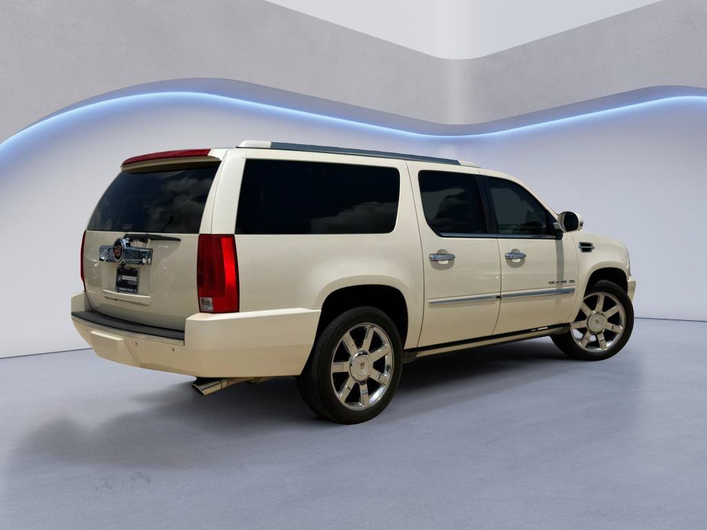 Used 2013 Cadillac Escalade ESV Luxury RWD image 6