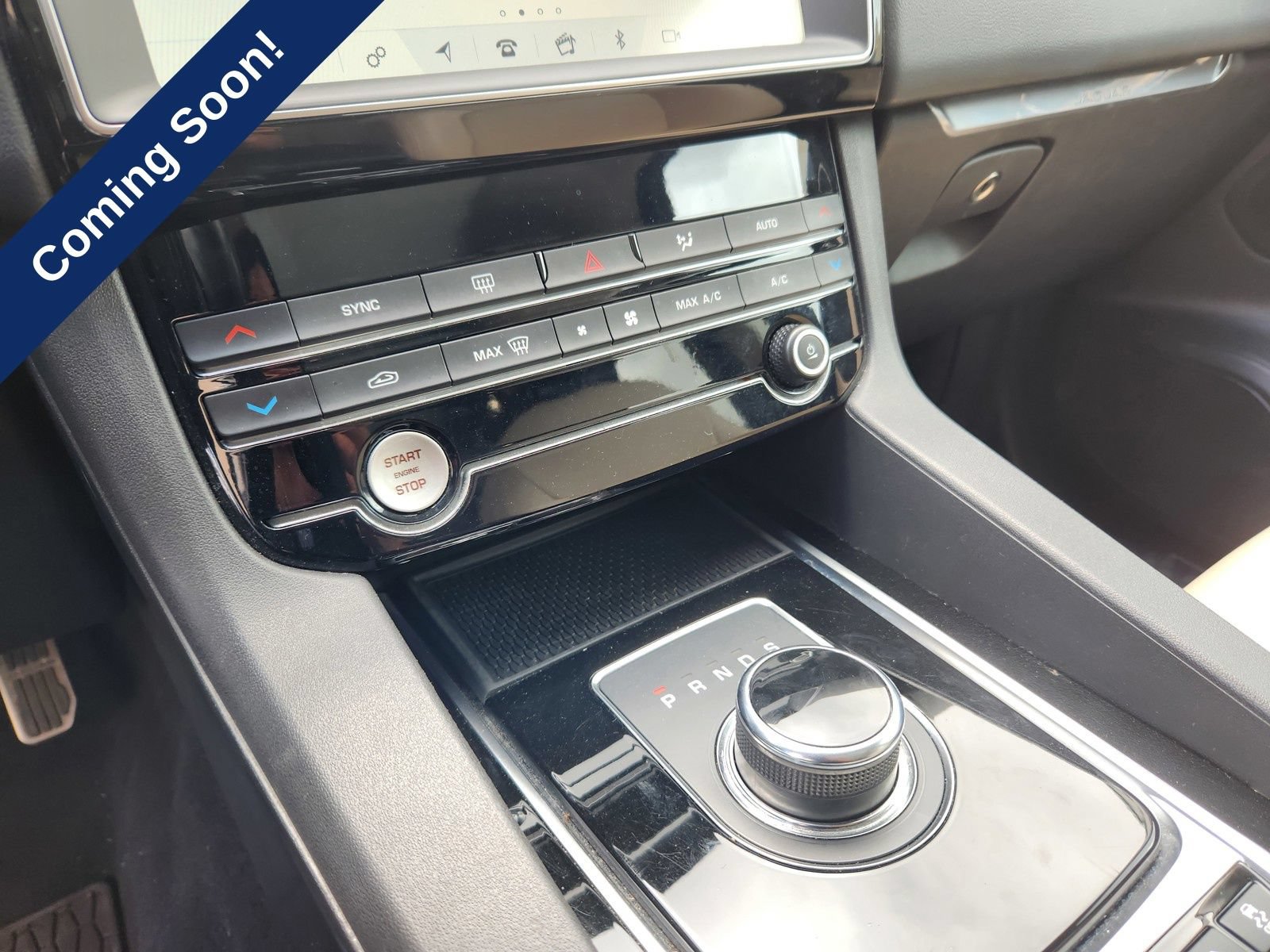 Used 2019 Jaguar F-PACE Premium AWD/4WD image 29