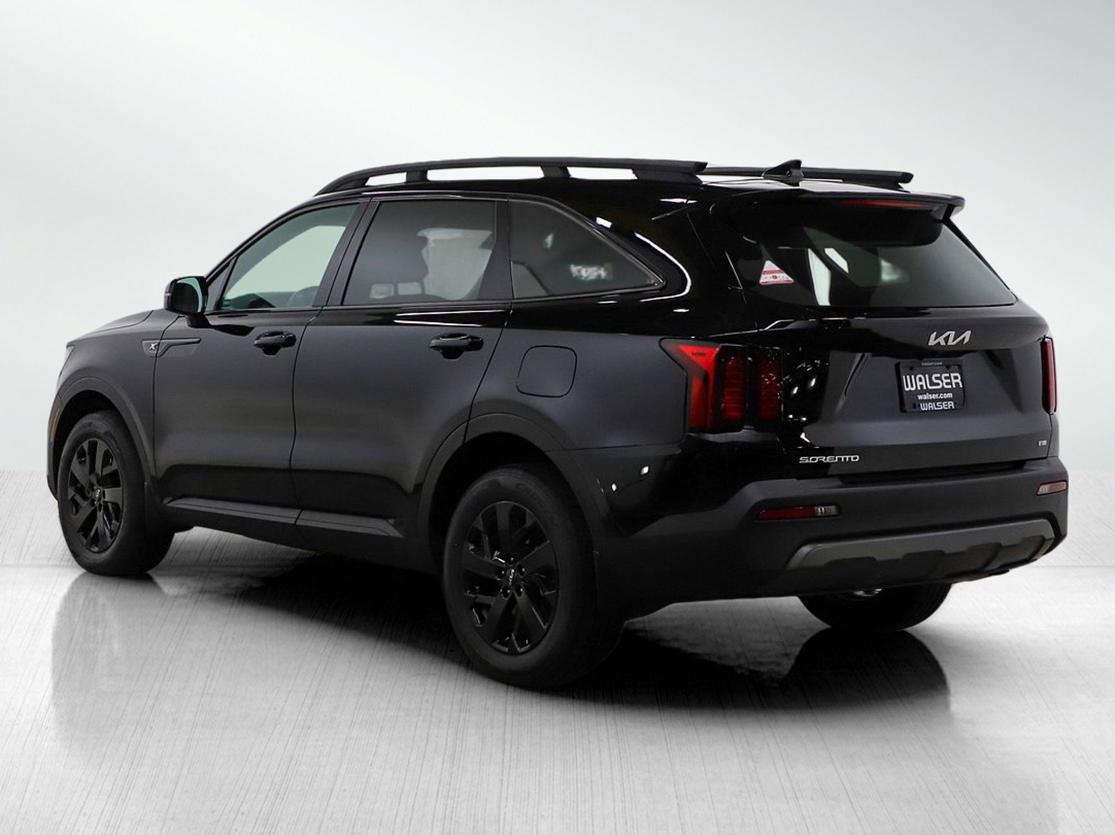 Used 2023 Kia Sorento S w/ Panoramic Sunroof Package image 3