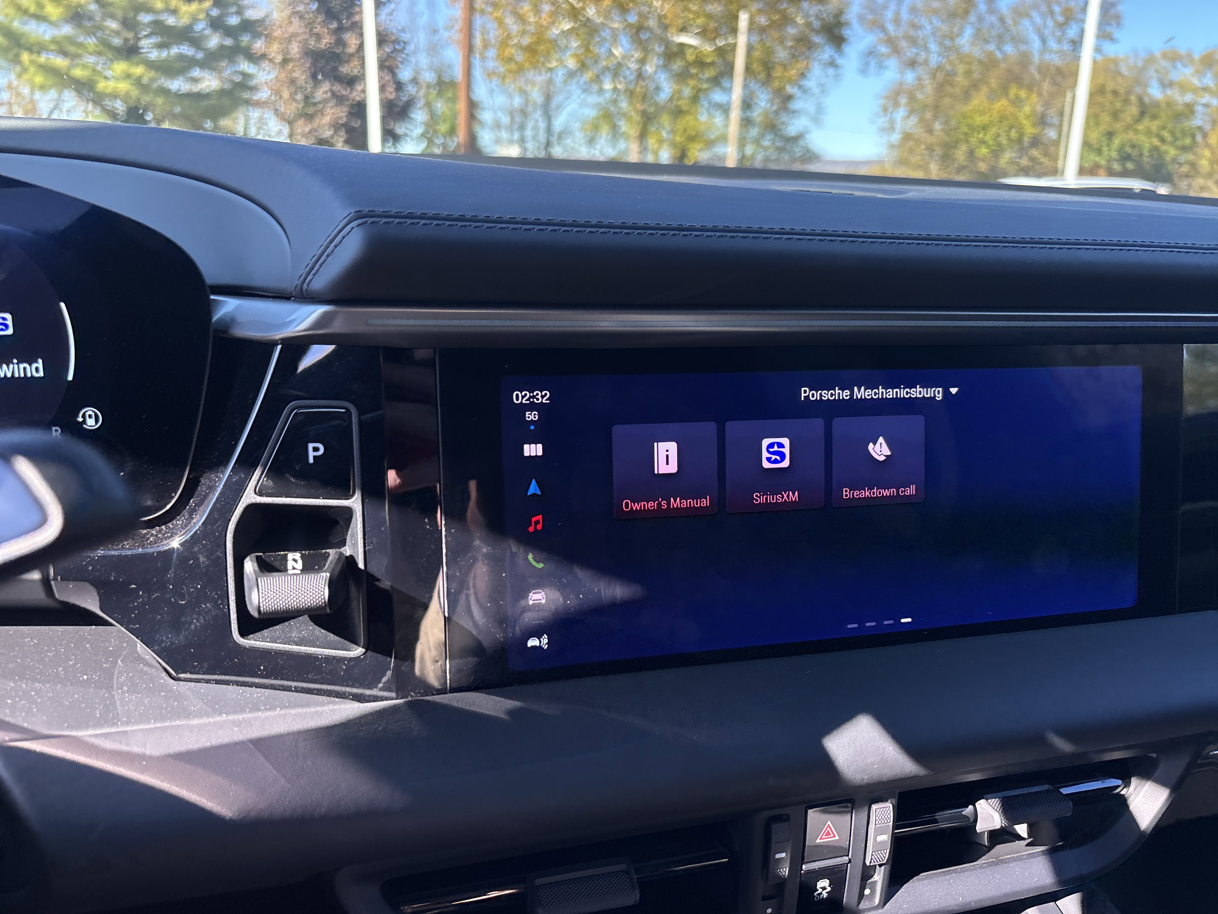 Used 2025 Porsche Macan Electric image 5