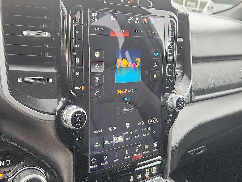 Used 2022 RAM 1500 Big Horn AWD/4WD image 13