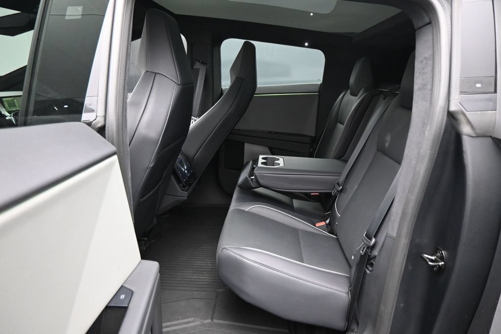 Used 2025 Tesla Cybertruck AWD Crew Cab image 28