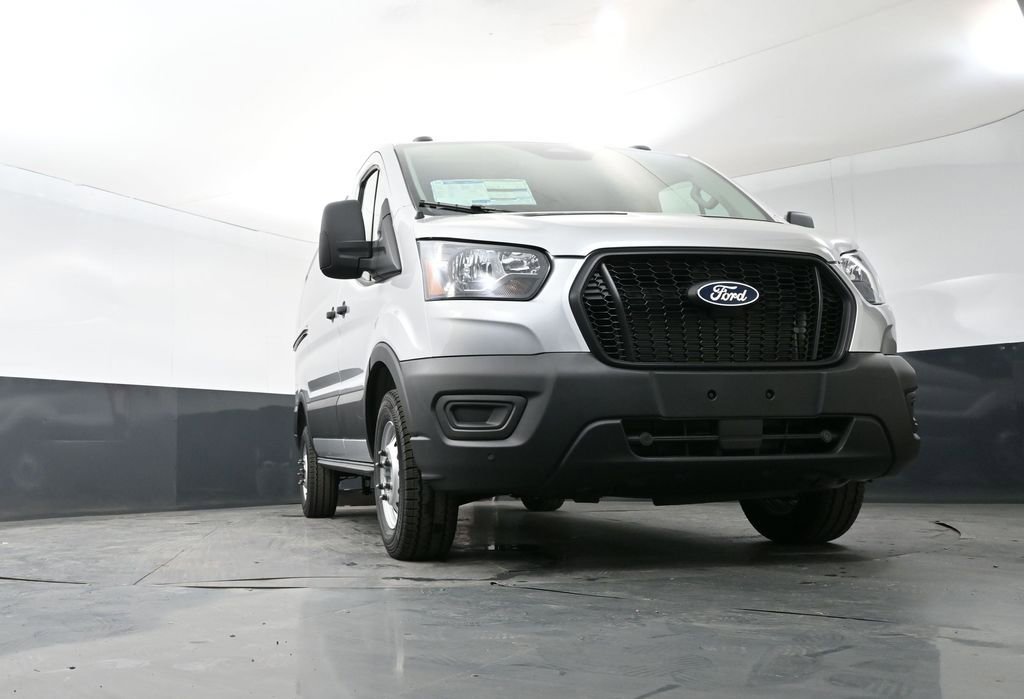 New 2026 Ford Transit 250 Low Roof RWD image 17