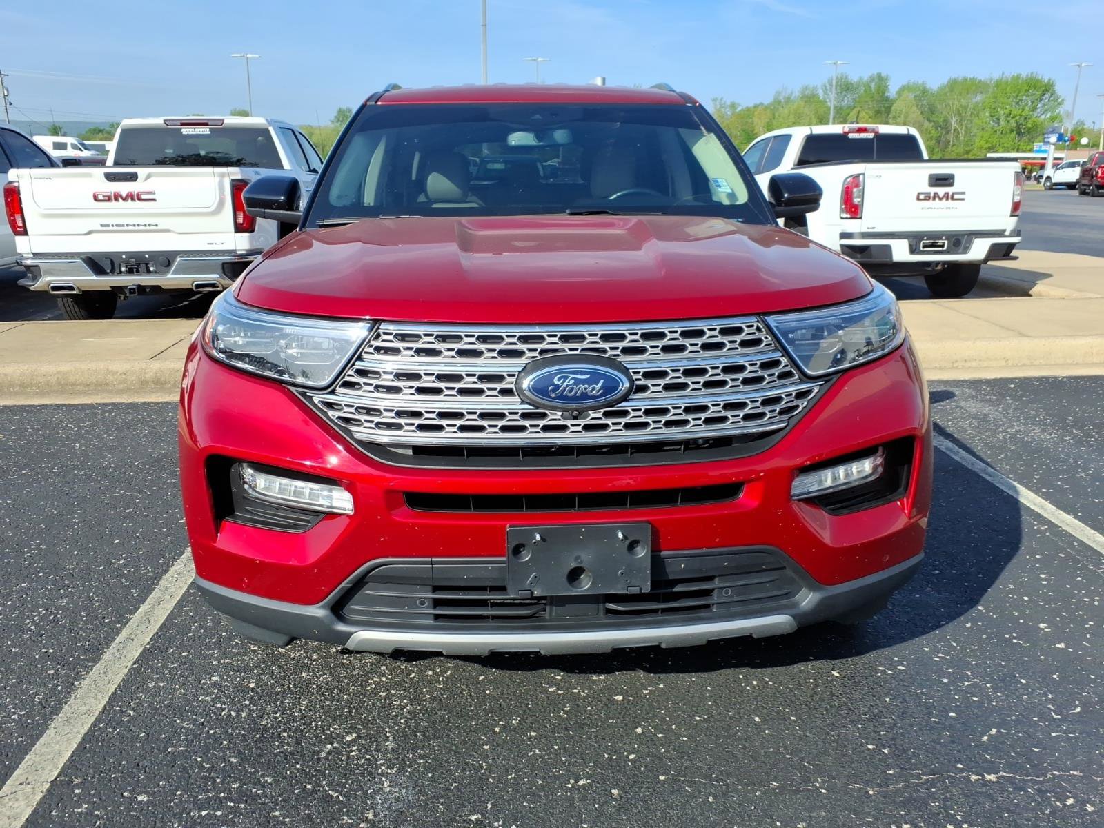 Used 2023 Ford Explorer Limited image 2