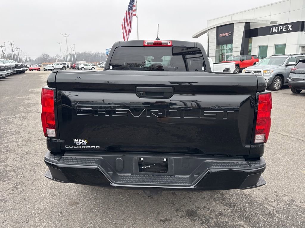 Used 2023 Chevrolet Colorado W/T image 4