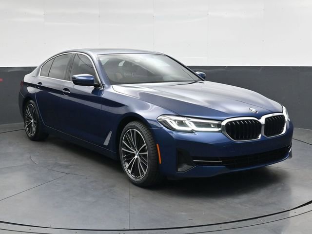 Used 2023 BMW 530i w/ Premium Package RWD image 2