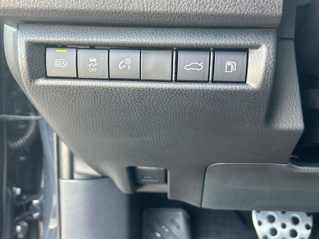 Used 2026 Toyota Camry SE FWD image 16