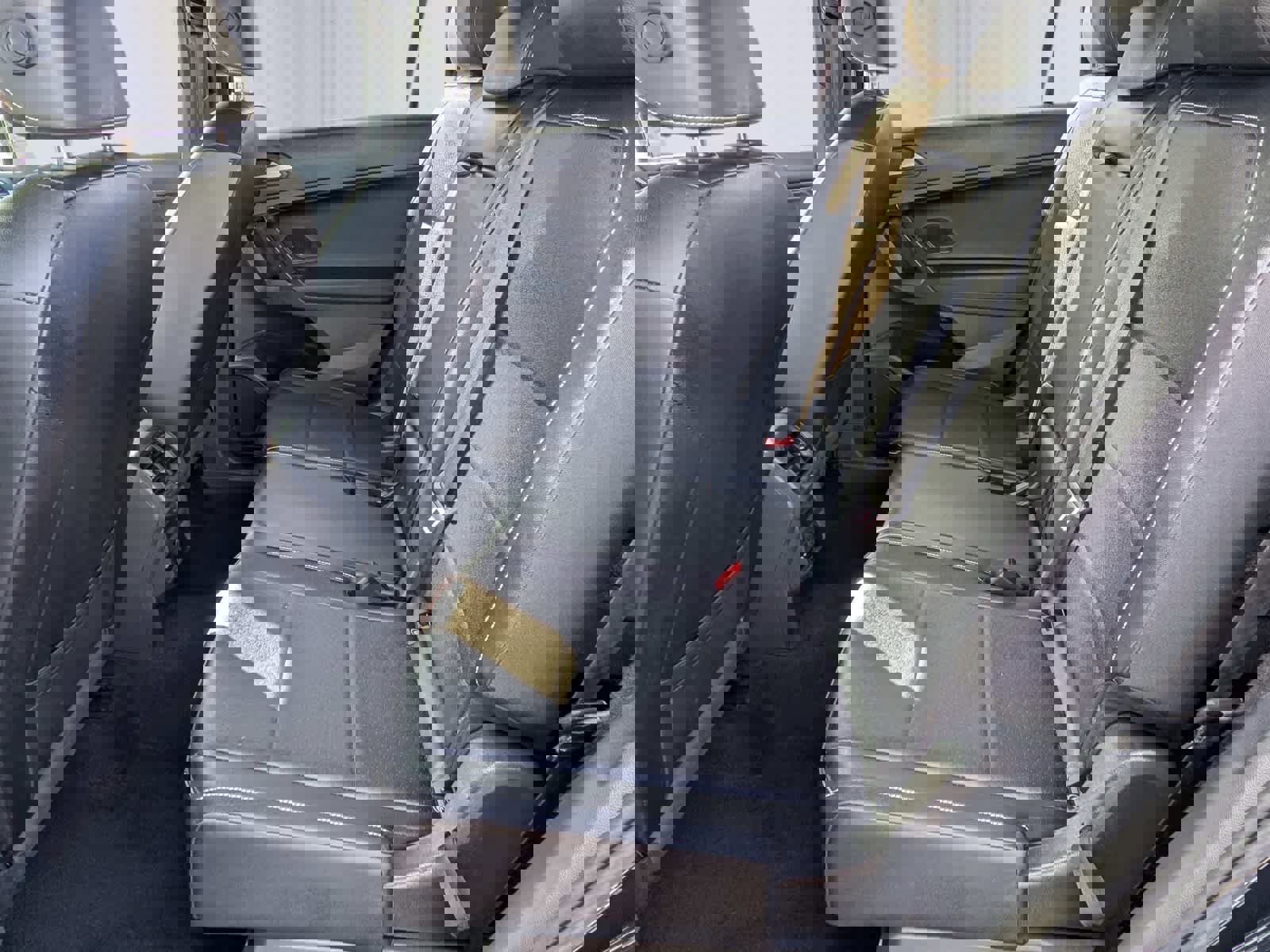 Used 2021 Volkswagen Tiguan SE R-Line image 12