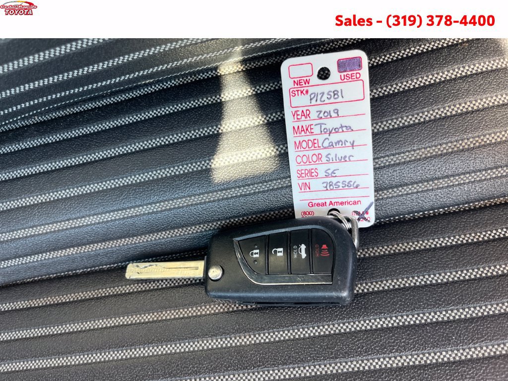 Certified 2019 Toyota Camry SE FWD image 21