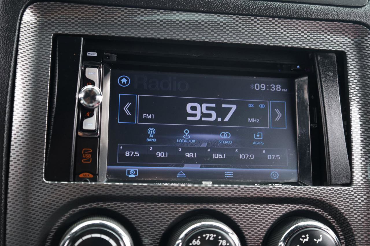 Used 2013 Dodge Challenger R/T RWD image 30