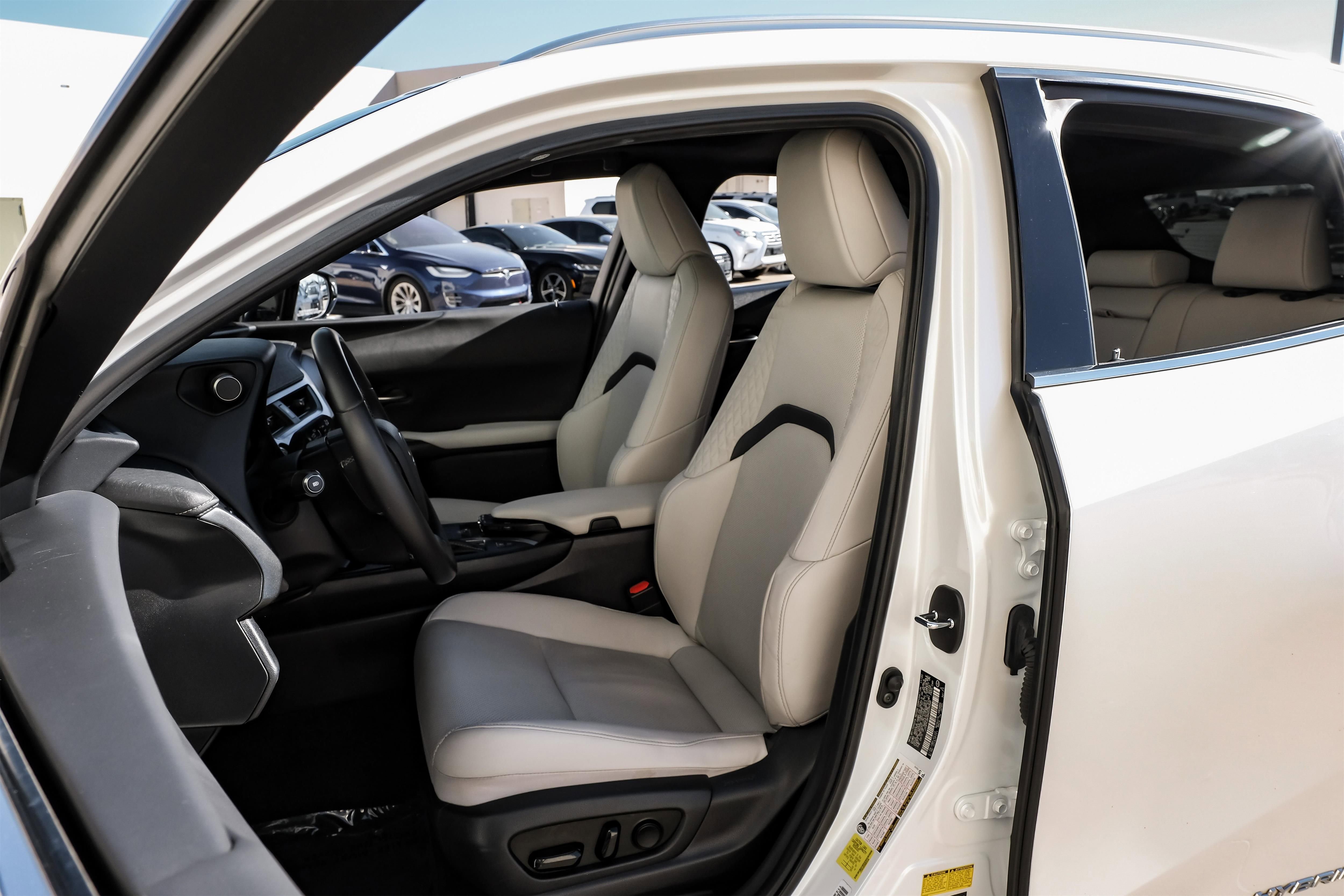 Used 2021 Lexus UX 250h w/ Premium Package image 33