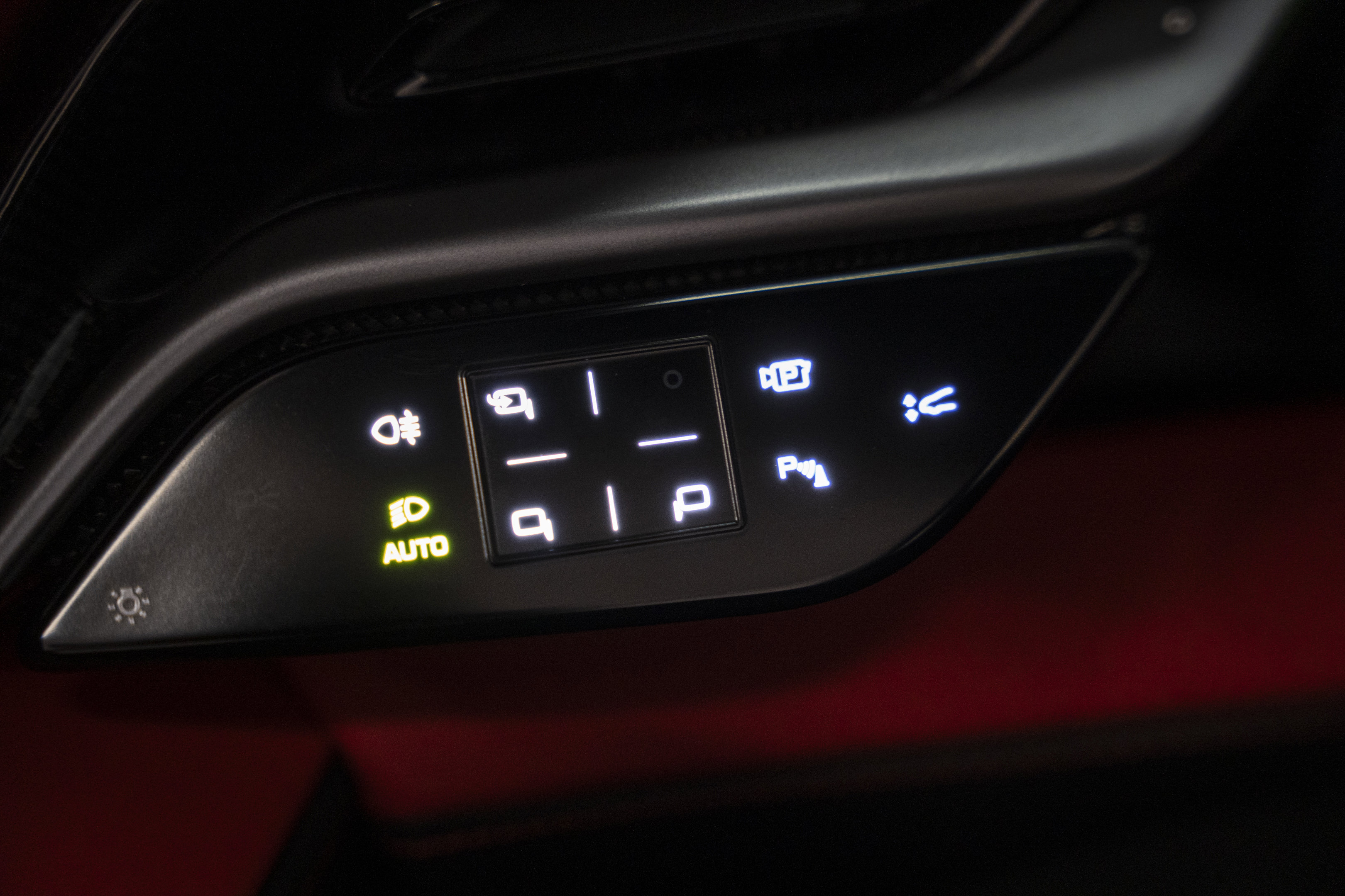 Certified 2025 Ferrari SF90 Spider image 41