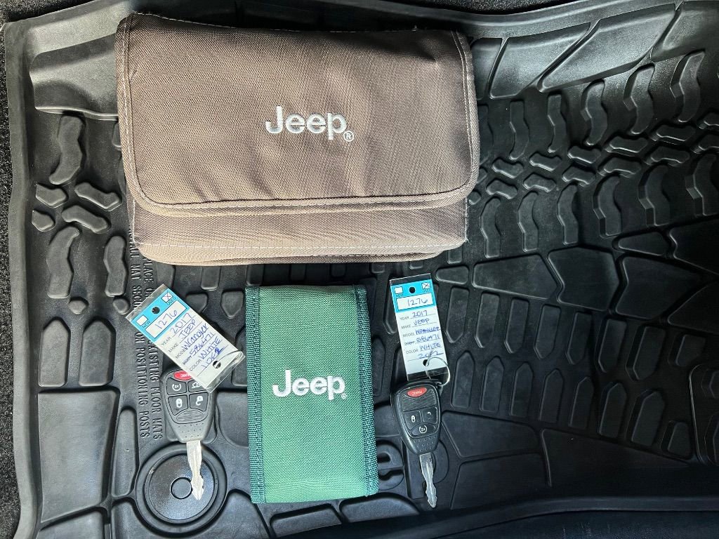 Used 2017 Jeep Wrangler Unlimited Sahara w/ Connectivity Group image 44