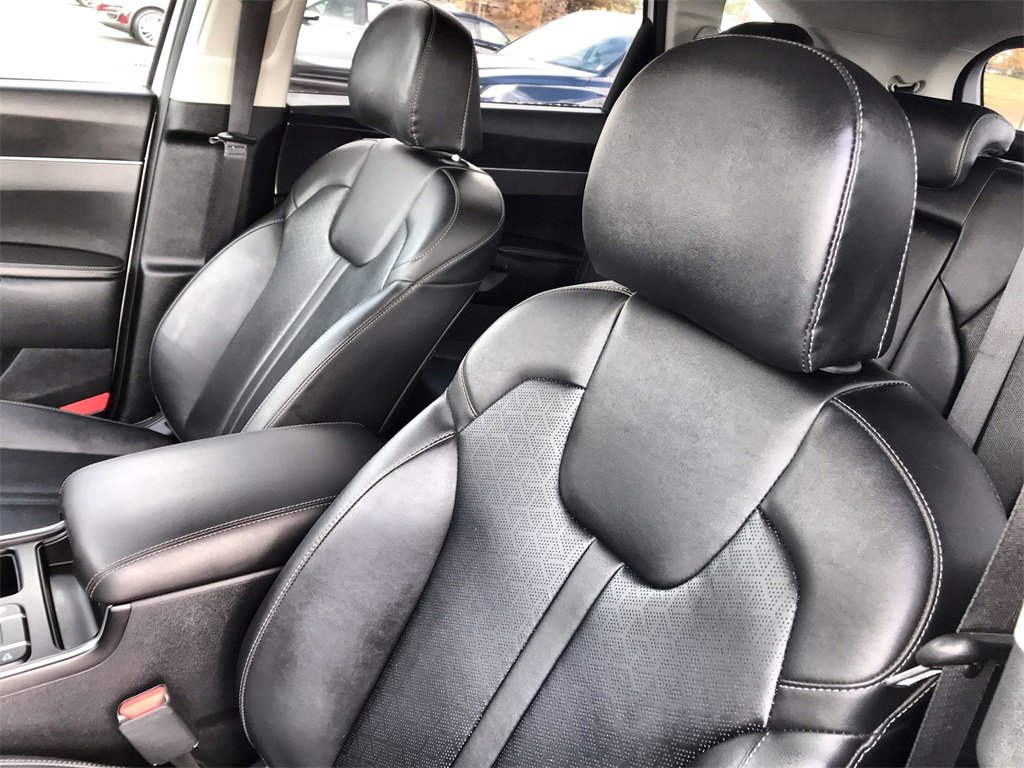 Used 2022 Kia Sorento S image 11