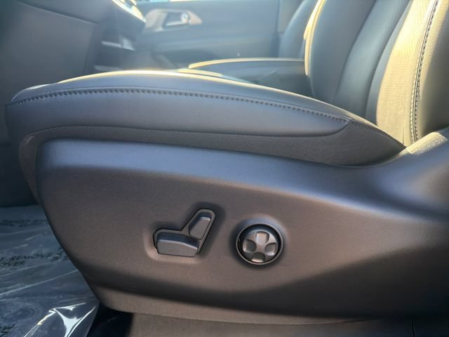 New 2027 Chrysler Pacifica Select FWD image 12