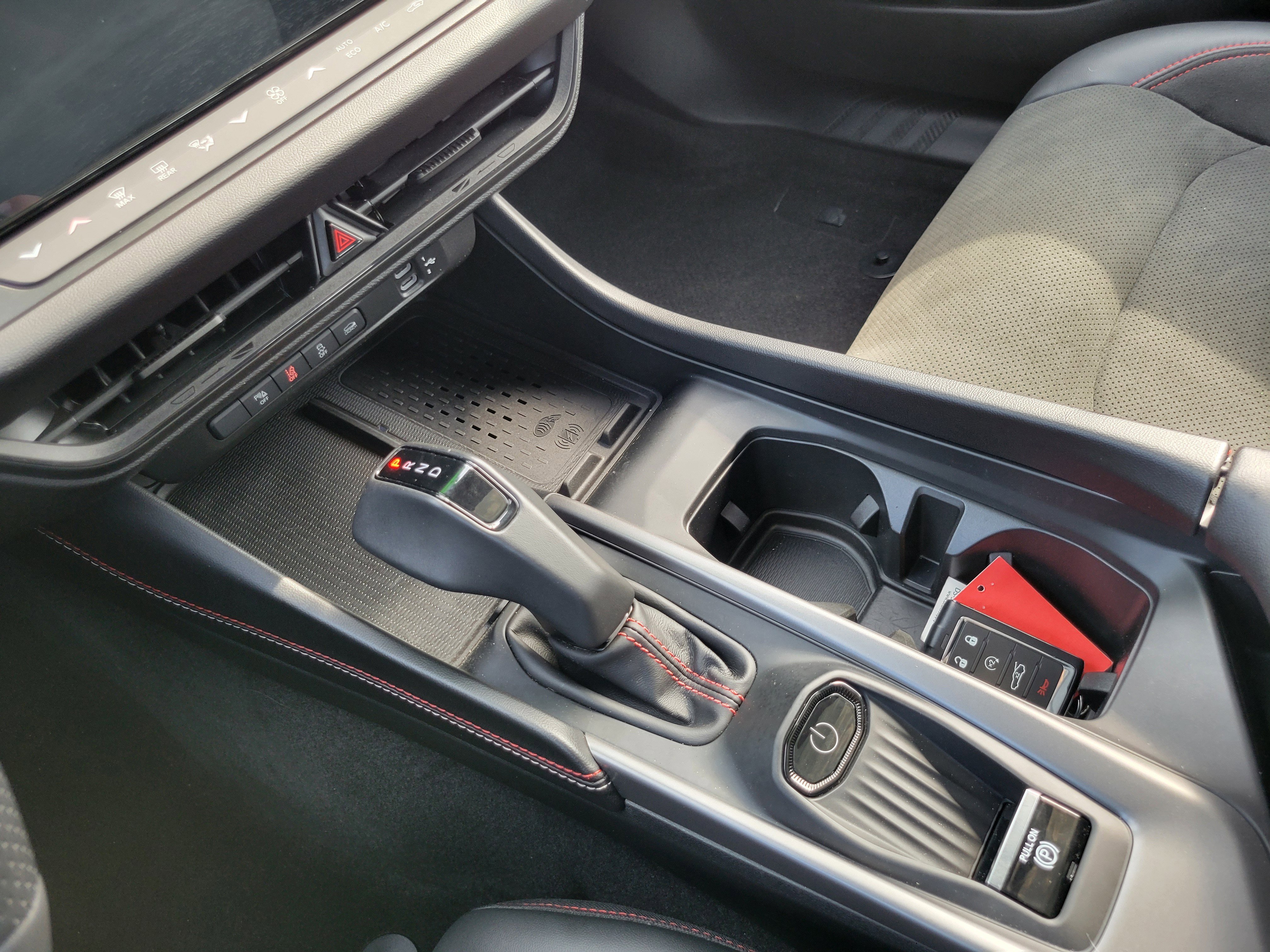 Used 2024 Dodge Charger Daytona Scat Pack w/ Plus Group AWD/4WD image 17