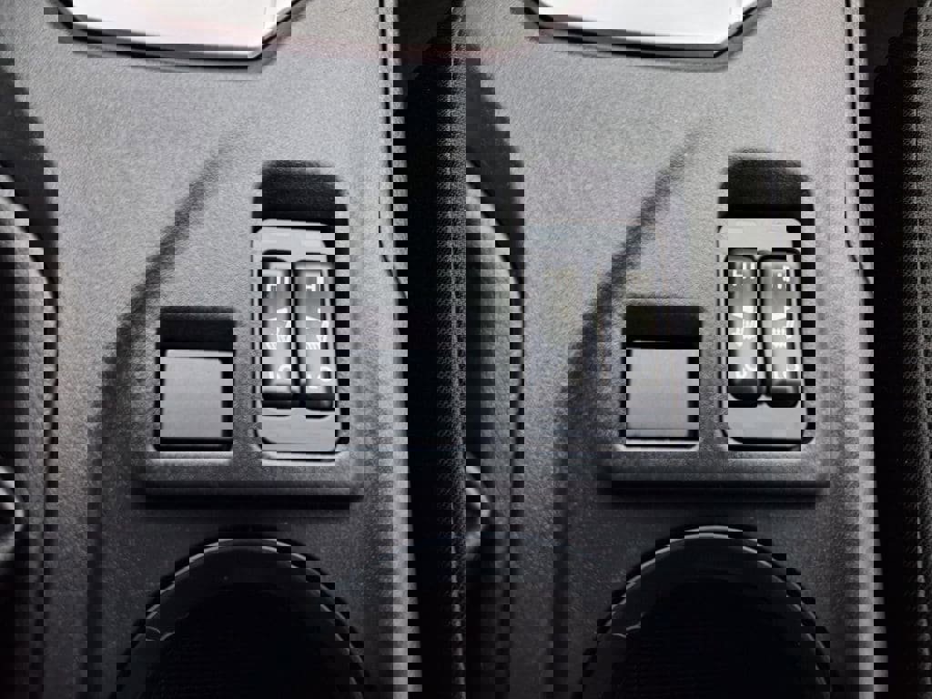 Used 2020 Subaru Impreza Premium w/ Popular Package #2 image 7