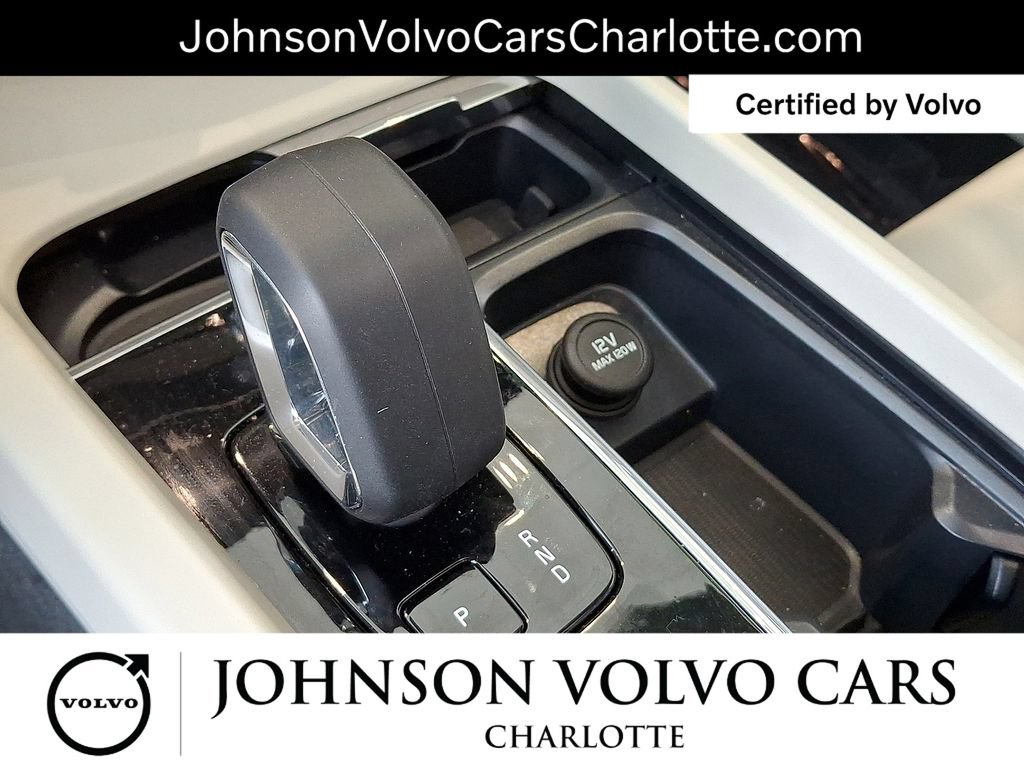 Certified 2025 Volvo V60 B5 Cross Country Plus AWD/4WD image 18