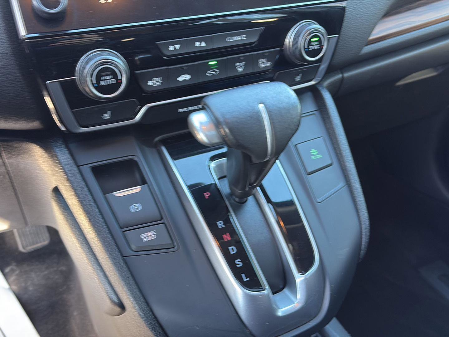 Used 2019 Honda CR-V Touring image 13