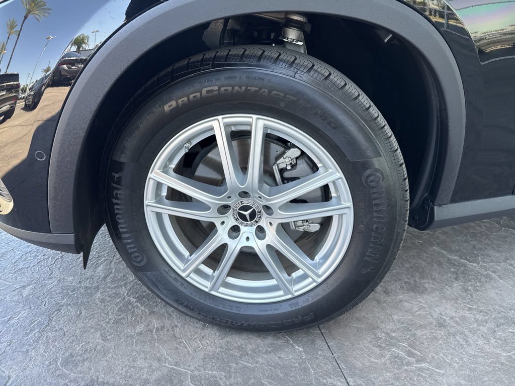 Used 2025 Mercedes-Benz GLC 300 image 5