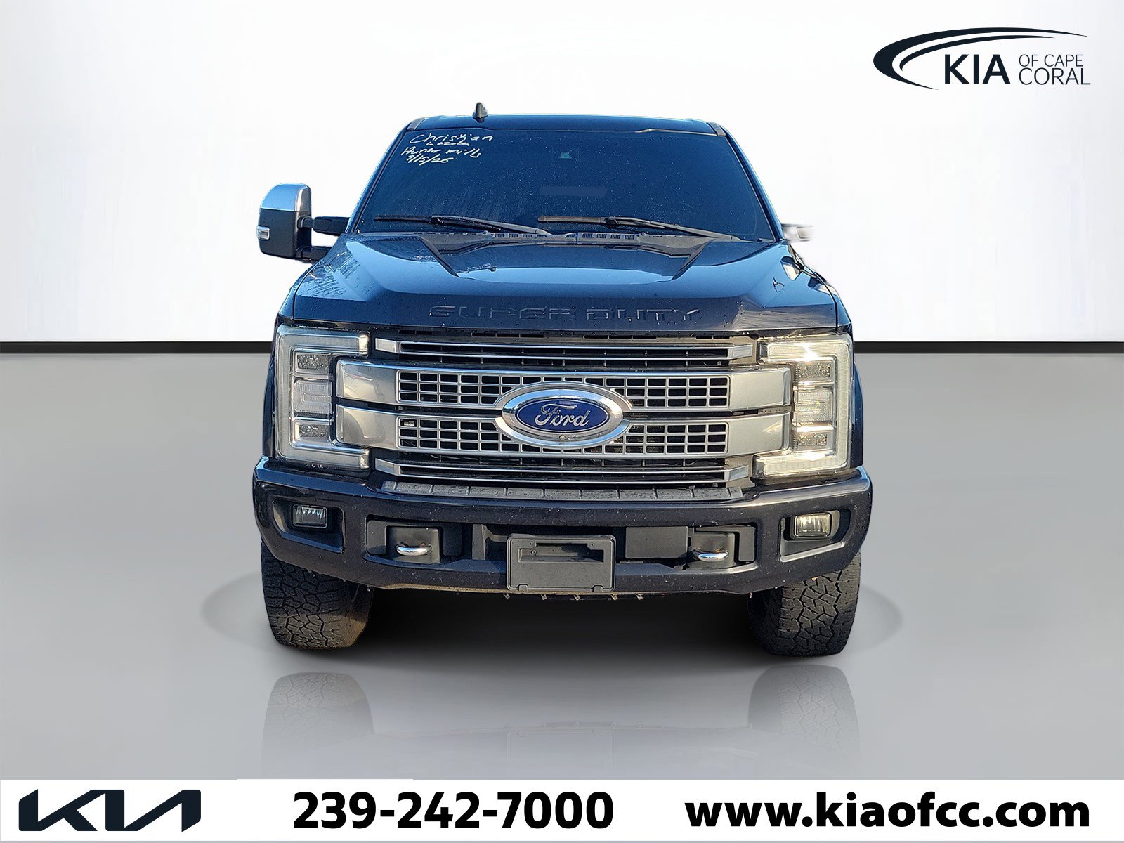 Used 2019 Ford F250 Platinum w/ Platinum Ultimate Package AWD/4WD image 2