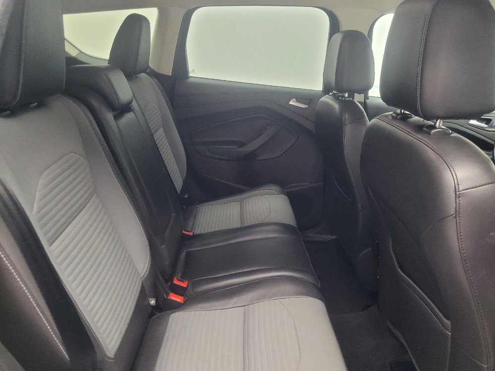 Used 2017 Ford Escape SE w/ SE Sport Appearance Package AWD/4WD image 19