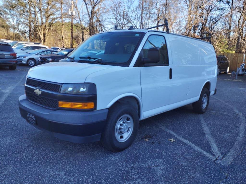Used 2019 Chevrolet Express 2500 w/ Driver Convenience Package RWD image 13