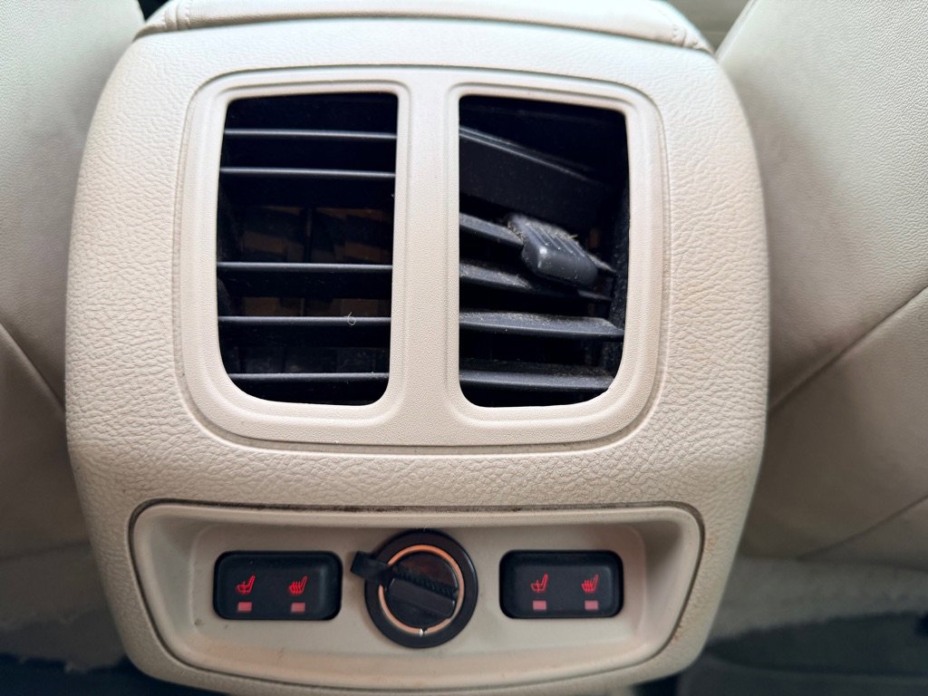 Used 2011 Ford Taurus Limited w/ 301A Rapid Spec Order Code image 13