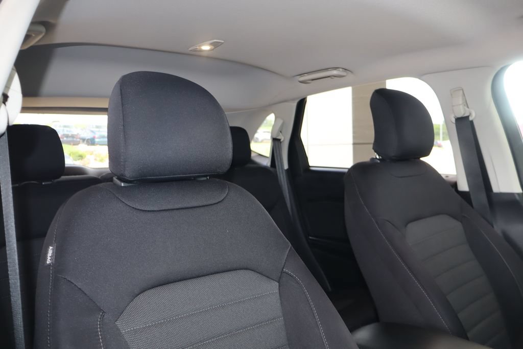 Used 2016 Ford Edge SE FWD image 40