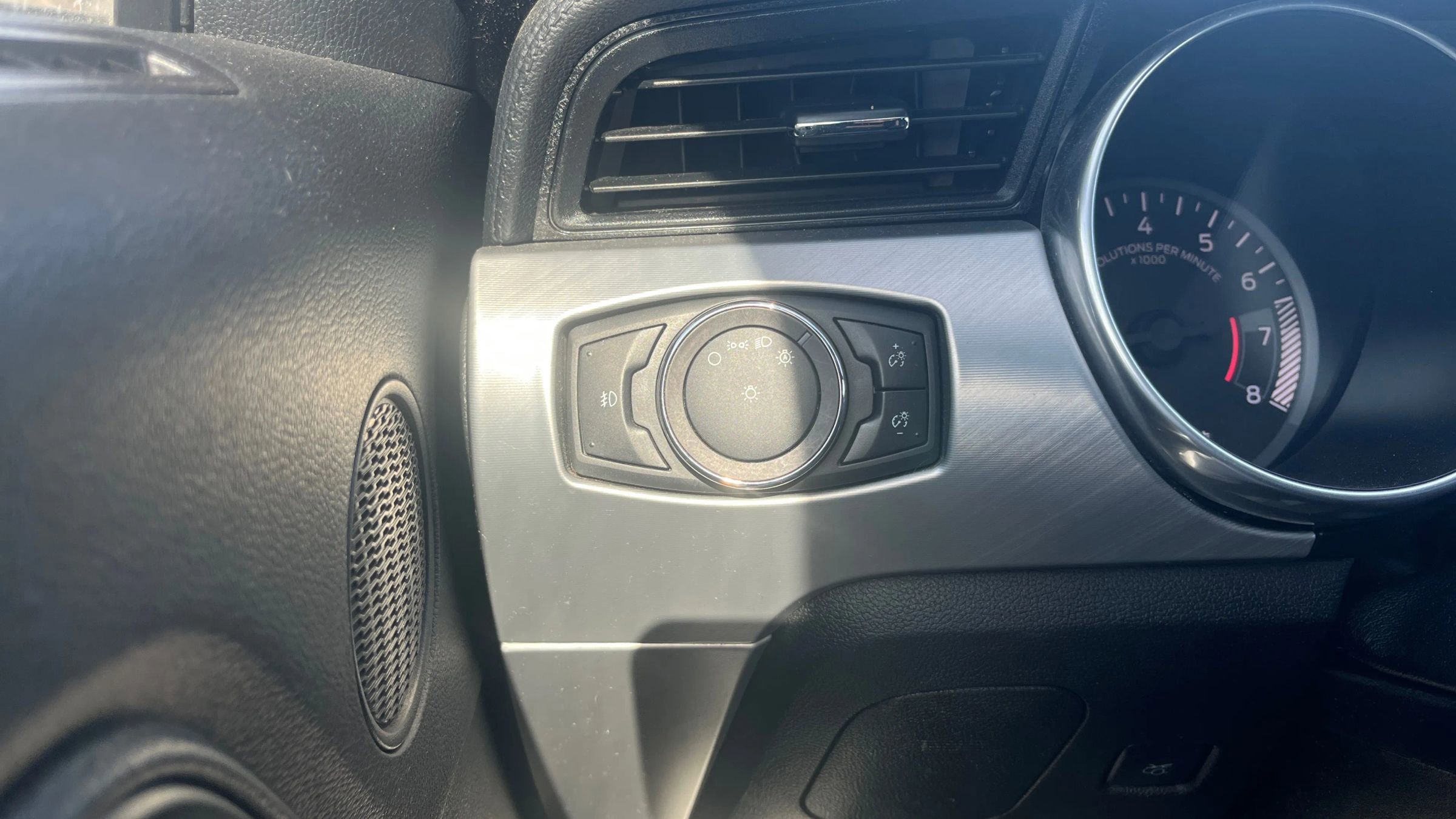 Used 2020 Ford Mustang Premium image 19