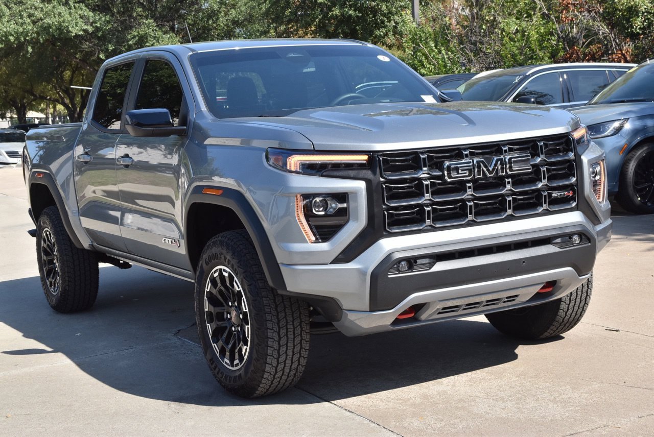 Used 2026 GMC Canyon AT4 AWD/4WD image 4