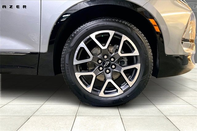 Certified 2023 Chevrolet Blazer RS w/ Driver Confidence II Package image 9