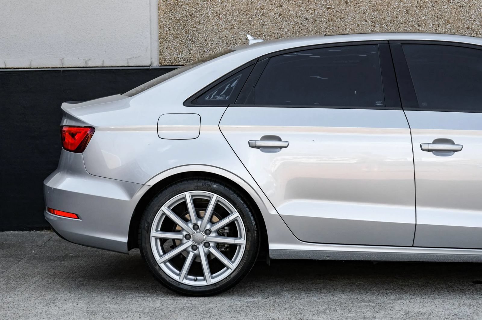 Used 2016 Audi A3 1.8T Premium FWD image 16