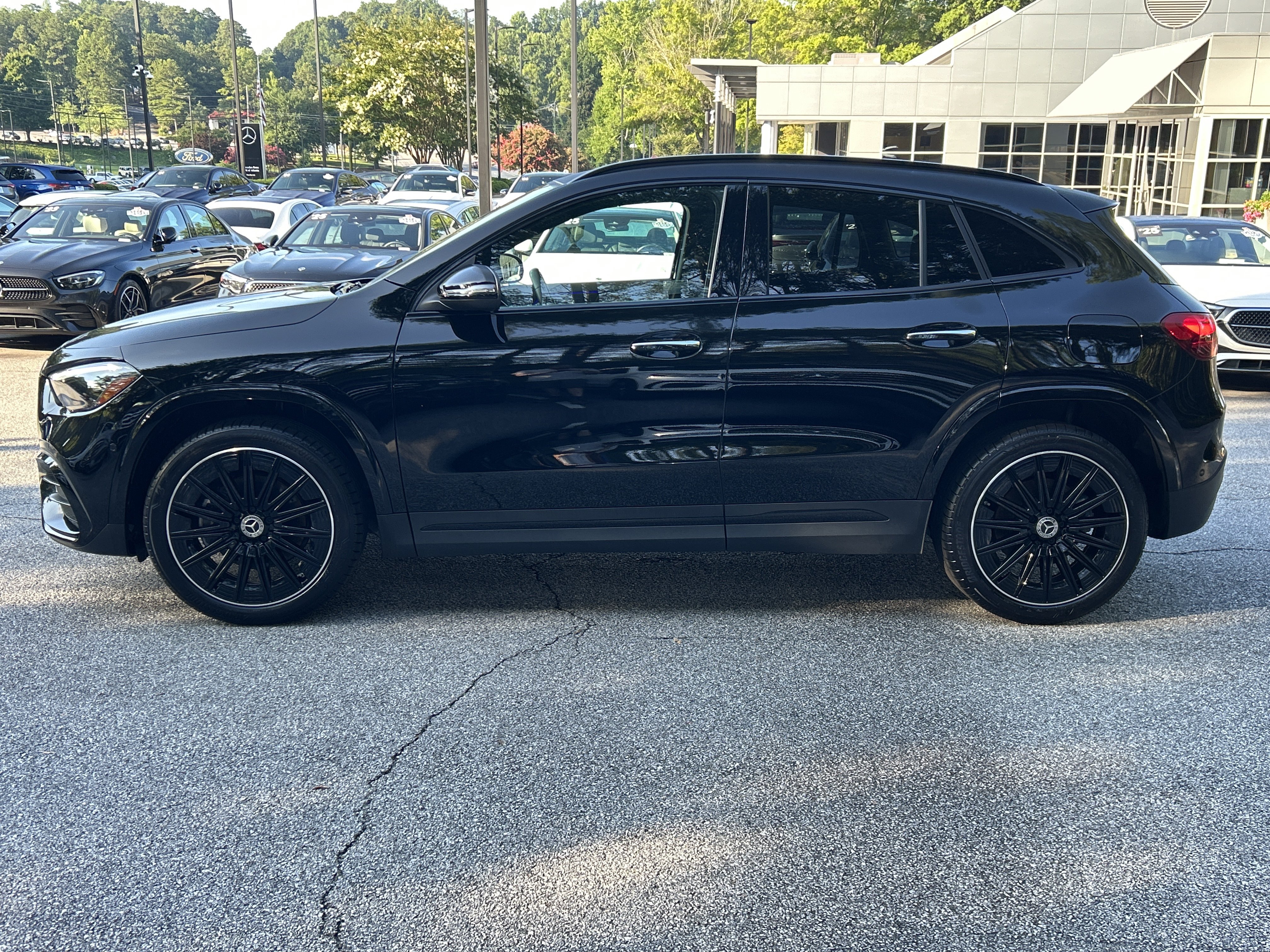 Certified 2025 Mercedes-Benz GLA 250 image 13