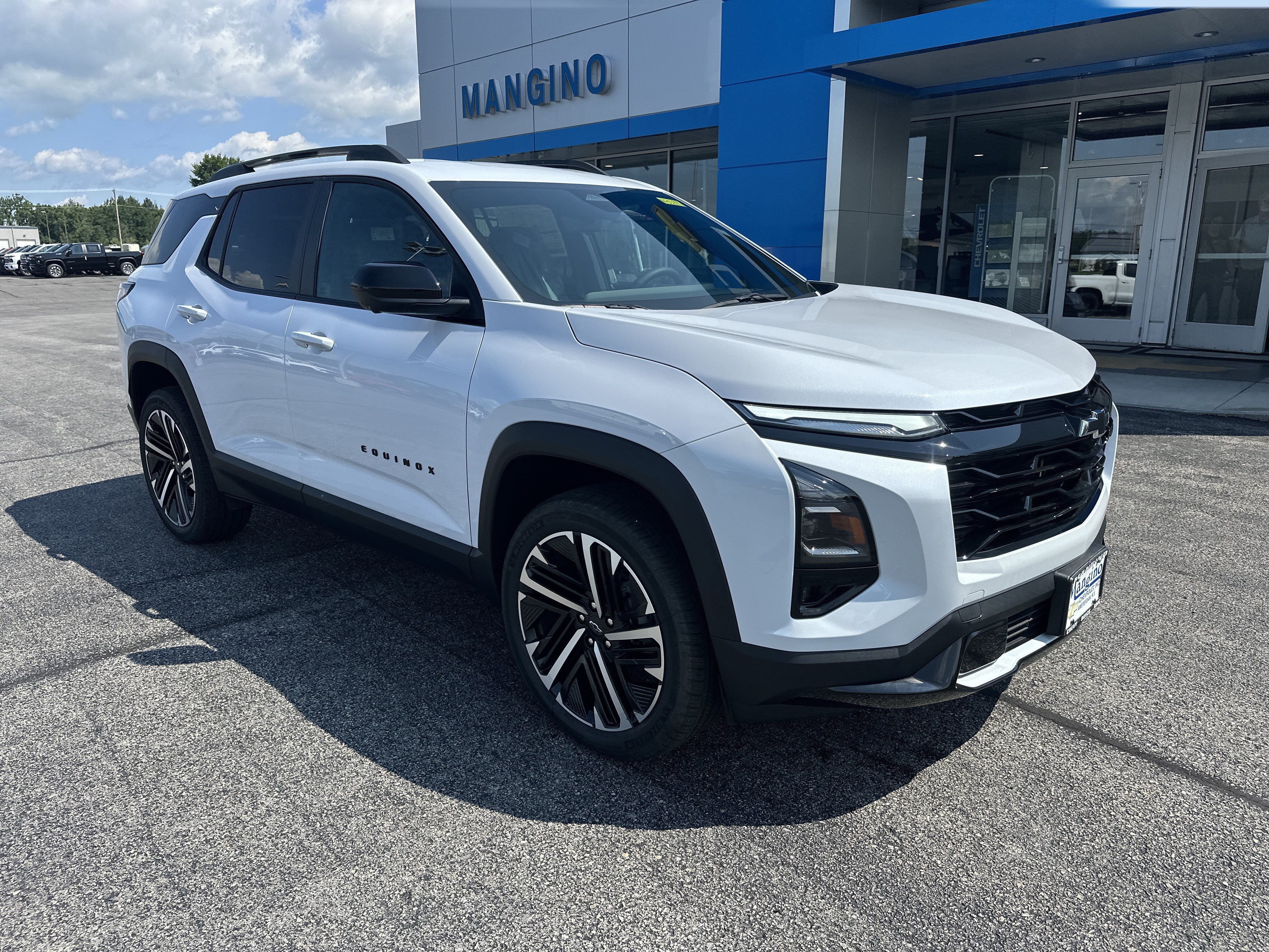 New 2027 Chevrolet Equinox RS w/ Safety and Technology Package AWD/4WD image 2