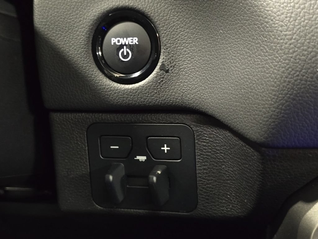 New 2026 Toyota Tundra Limited AWD/4WD image 10