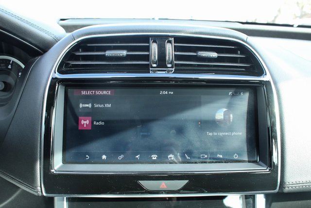 Used 2020 Jaguar XE S image 23