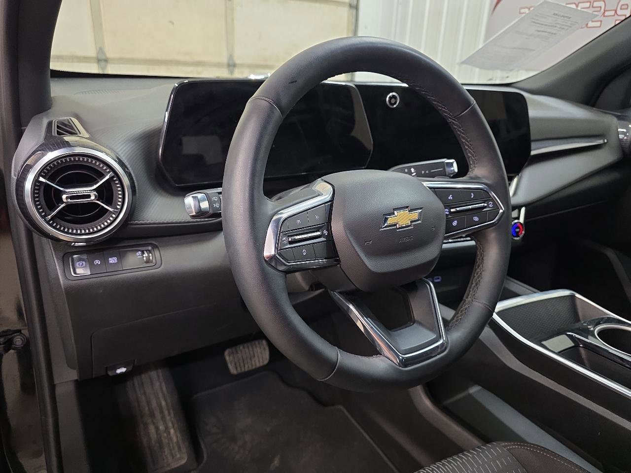 Used 2025 Chevrolet Equinox LT image 33