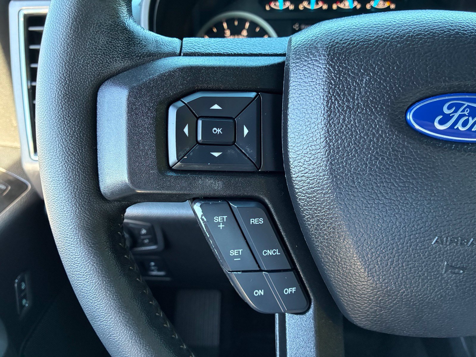 Used 2017 Ford F150 XLT w/ Equipment Group 302A Luxury AWD/4WD image 24